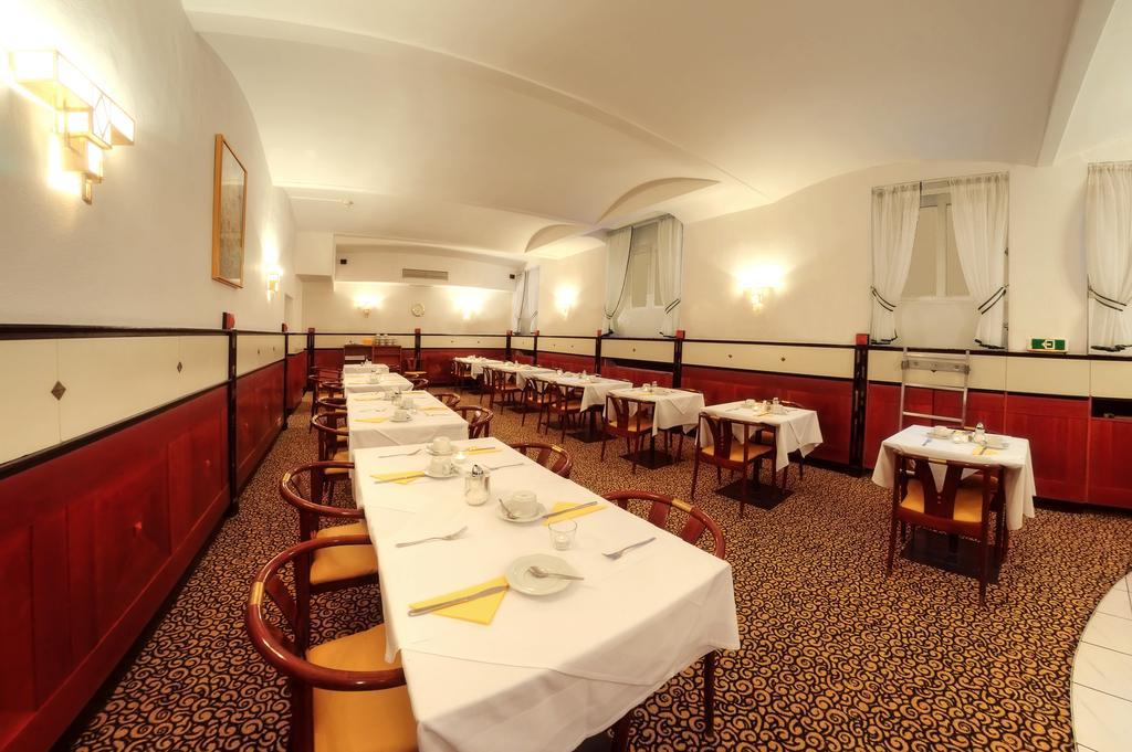 Carlton Opera Hotel Vienna Exterior photo