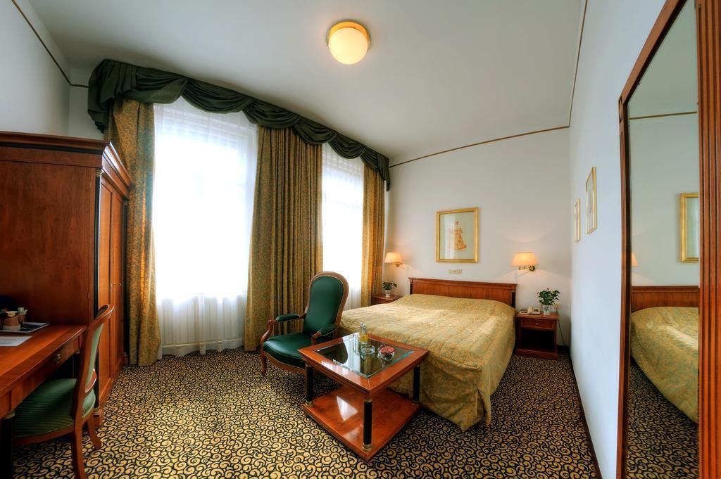 Carlton Opera Hotel Vienna Exterior photo